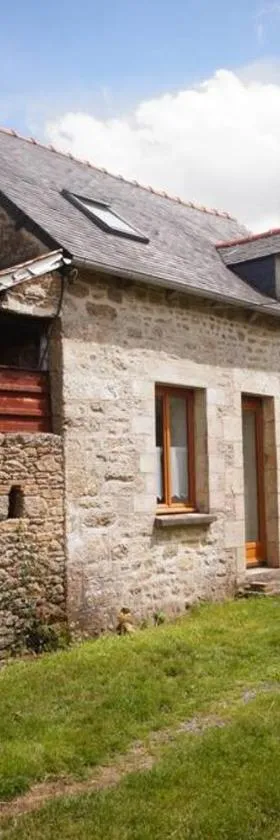 belle maison de campagne，位于Hénon的酒店