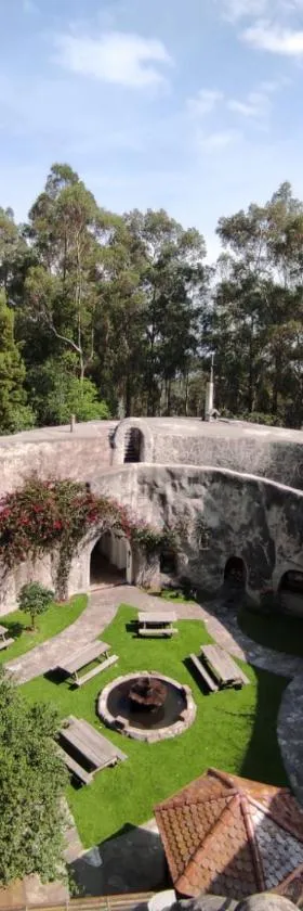 Hacienda Las Cuevas Terra Lodge，位于Pifo的酒店