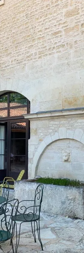 Logis de La Roche - Niort - Chauray，位于Chauray的酒店