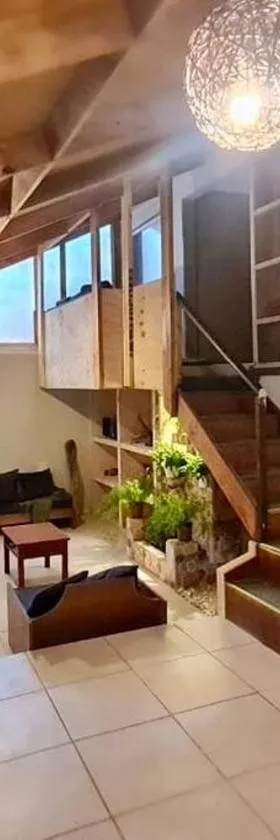 Espacio Borde Rio, Casa Pisqu，位于维库尼亚的酒店