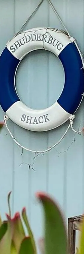 Shudderbug Shack，位于因沃洛什的酒店