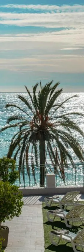 Hôtel Vendôme Menton，位于芒通的酒店
