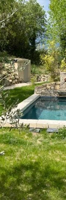 Bastide Provencale，位于卡代纳的酒店