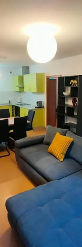 Industriel F3 Appartement，位于坦恩的酒店