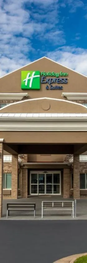 克林顿套房智选假日酒店，位于Clinton的酒店