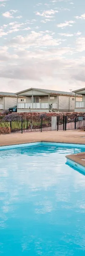 Kalbarri Red Bluff Tourist Park，位于卡尔巴里的酒店