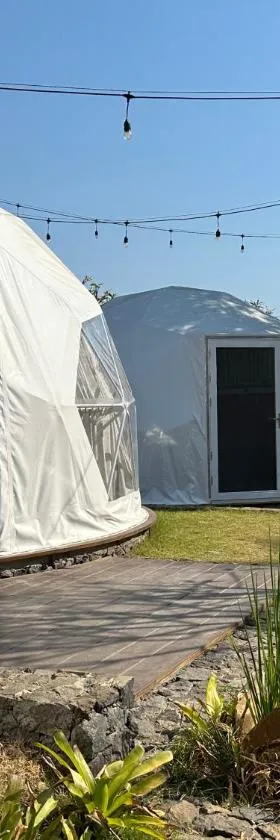 Glamping @ Pebbles & Fins，位于库布的酒店