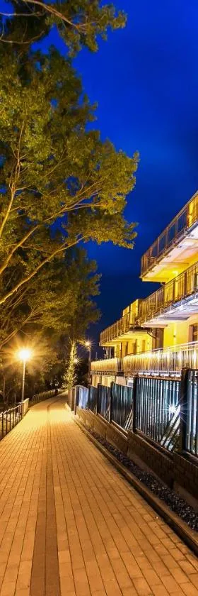 拉吉森盆纳特Spa旅馆，位于拉伊格鲁德的酒店