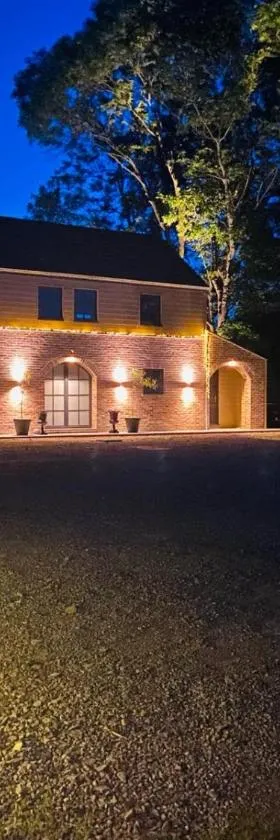 Horse Lodge de Bélian，位于Hannut的酒店