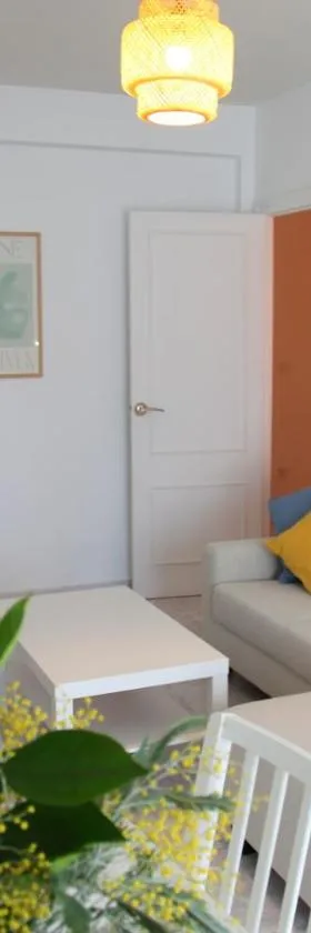 Apartamento Tomillo II，位于坎德莱达的酒店