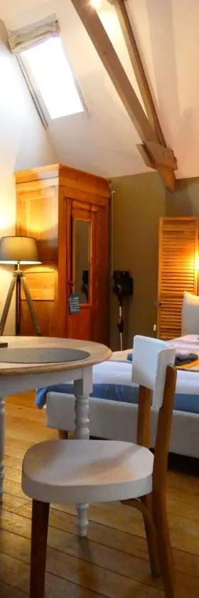 Charmante maisonnette au calme entre Beauce et Perche，位于Saint-Arnoult-des-Bois的酒店
