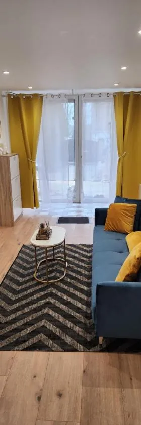 Le cocon，位于Duvy的酒店