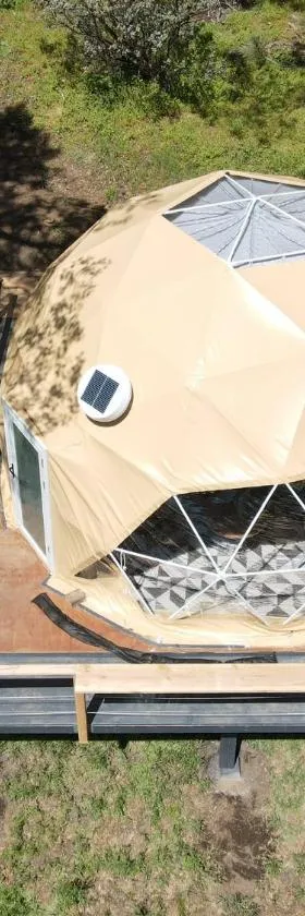 Glamping Dome 1 - 10 minutes from Kings Canyon，位于Dunlap的酒店