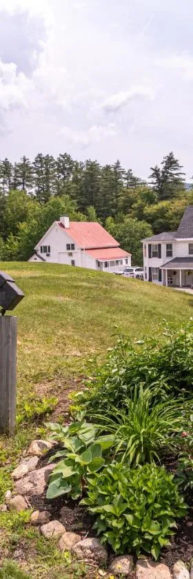 Cranmore Mountain Lodge Bed & Breakfast，位于北康威的酒店