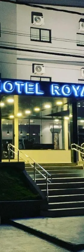 HOTEL ROYAL AMAMBAI，位于Amambaí的酒店