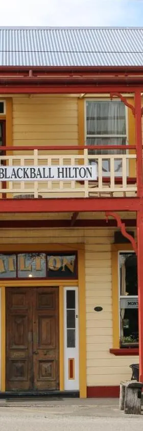 Formerly the Blackball Hilton，位于Blackball的酒店