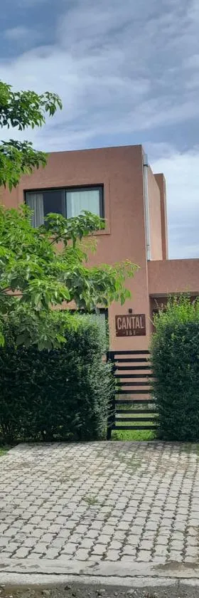 Cantal Bed & Breakfast，位于El Durazno的酒店