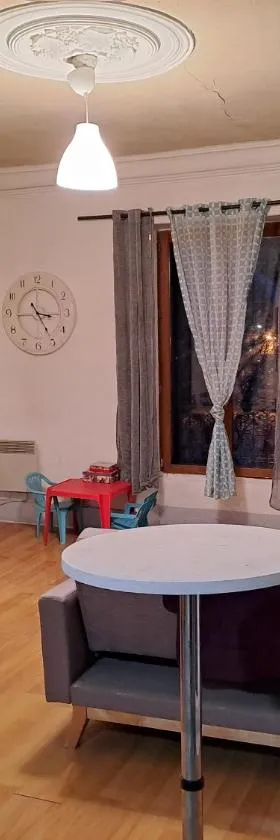 Appartement centre ville de la mure，位于拉米尔的酒店