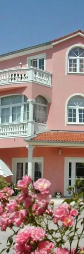 Hotel Villa Vera 2，位于法扎纳的酒店