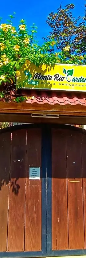 Monte Rio Gardens Bed & Breakfast，位于阿拉米诺斯的酒店
