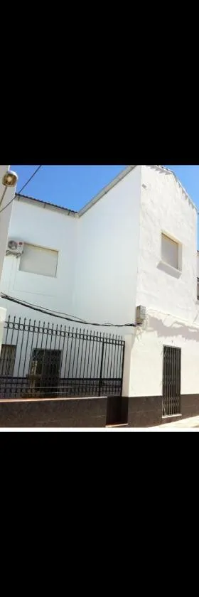 Hostal Los Amigos，位于Siruela的酒店