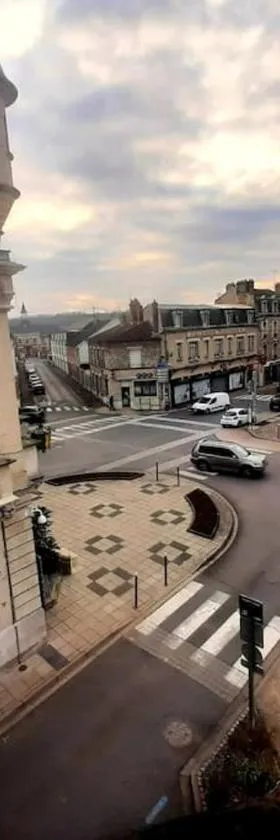 Maison de ville au centre de Fismes，位于Fismes的酒店