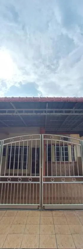 KhaAfi Homestay Seri Iskandar，位于Kampung Bota Kiri的酒店