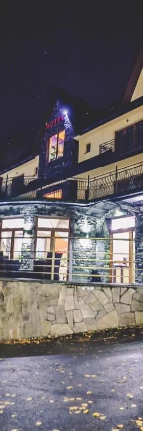 Hotel Karolek，位于扎沃亚的酒店