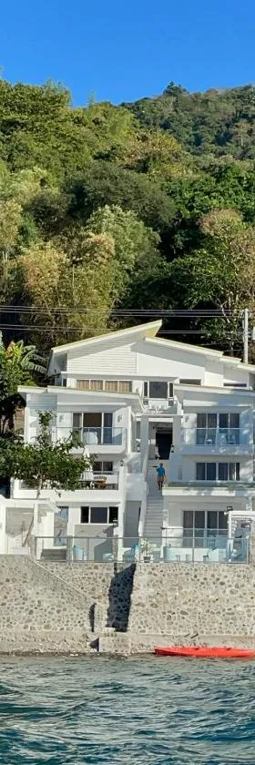 CasaDel Beach House，位于马比尼的酒店