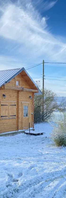 Chalet des coteaux，位于Connigis的酒店