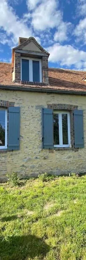 Maison de campagne LA MELIBELLE avec jardin，位于Le Bignon-Mirabeau的酒店