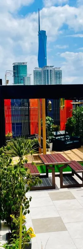 ESSY Hotel KL Sentral，位于吉隆坡的酒店