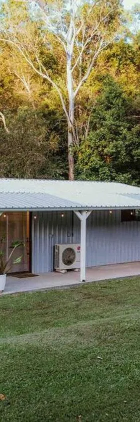 Kookaburra Cottage，位于North Arm的酒店