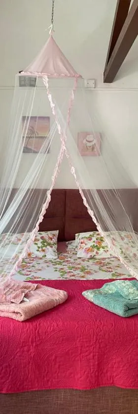 Chambre D'hote PLACE DES AMOUREUX，位于特鲁欧克比赫斯的酒店