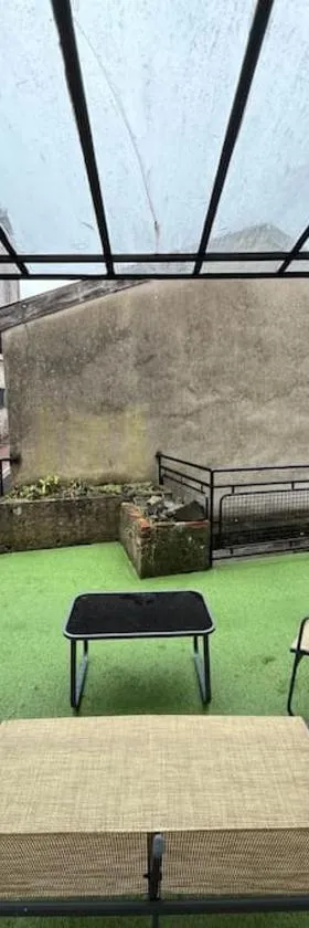Appartement Terrasse Garage chez Léo et Eliott，位于欧里亚克的酒店