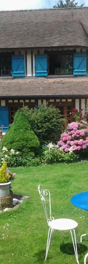 Chez Catherine - Chaumière Normande，位于Theuville-aux-Maillots的酒店
