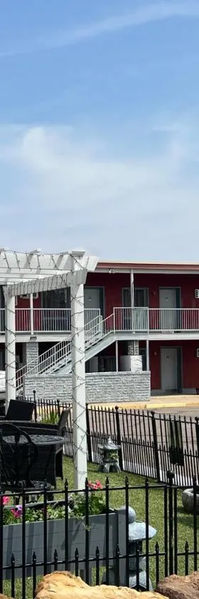 Midtown Inn & Suites，位于拉洪塔的酒店