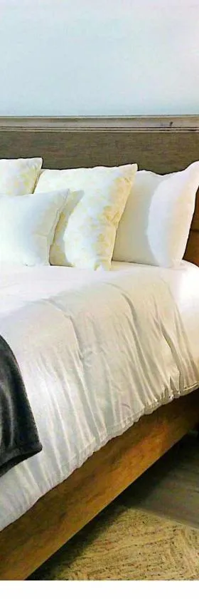 Liberty Towne - Fast WiFi, Self Check-in - Perfect for short-term or long-term stays，位于费耶特维尔的酒店