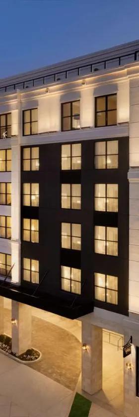 106 Jefferson Huntsville, Curio Collection by Hilton，位于亨茨维尔的酒店