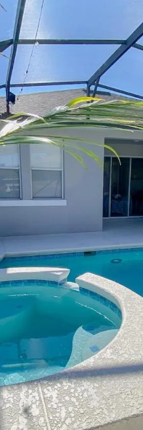 Family Vacation House at Resort，位于基西米的酒店