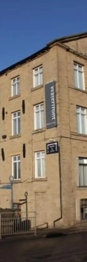 Cambridge Hotel Waterfront，位于布里格豪斯的酒店