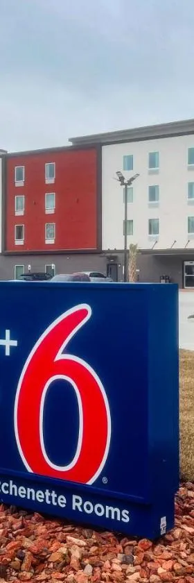 Motel 6 Gonzales, LA Baton Rouge Geismar Prairieville I 10，位于冈萨雷斯的酒店