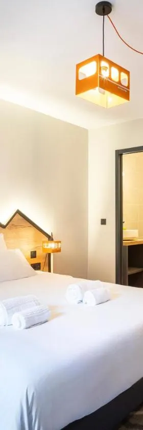 Hotel Base Camp Lodge - Albertville，位于阿尔贝维尔的酒店