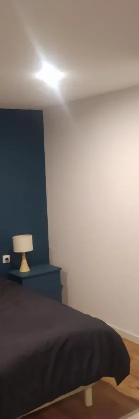 chambre indépendante avec SDB privative，位于Maron的酒店