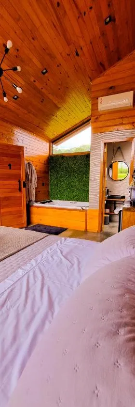 Sand River - Cabanas com românticas hidromassagem entre Urubici e Urupema，位于Rio Rufino的酒店