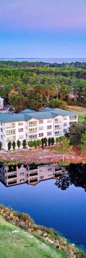 St James Bay Golf & Pickleball Resort，位于Big Blackjack Landing的酒店