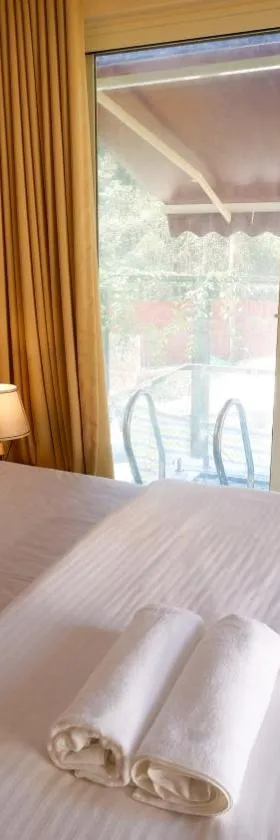 360 Bliss Dia Hotels，位于尼禄的酒店