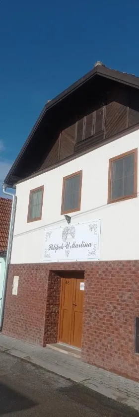Sklípek u Martina，位于斯特拉霍廷的酒店