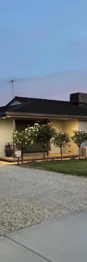 Motel Woongarra，位于拉瑟格伦的酒店