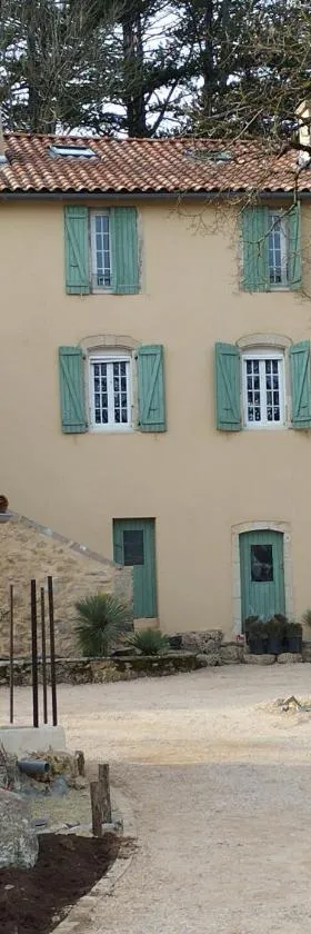 Domaine de Servieres - Gîte Duplex，位于勒凯拉的酒店
